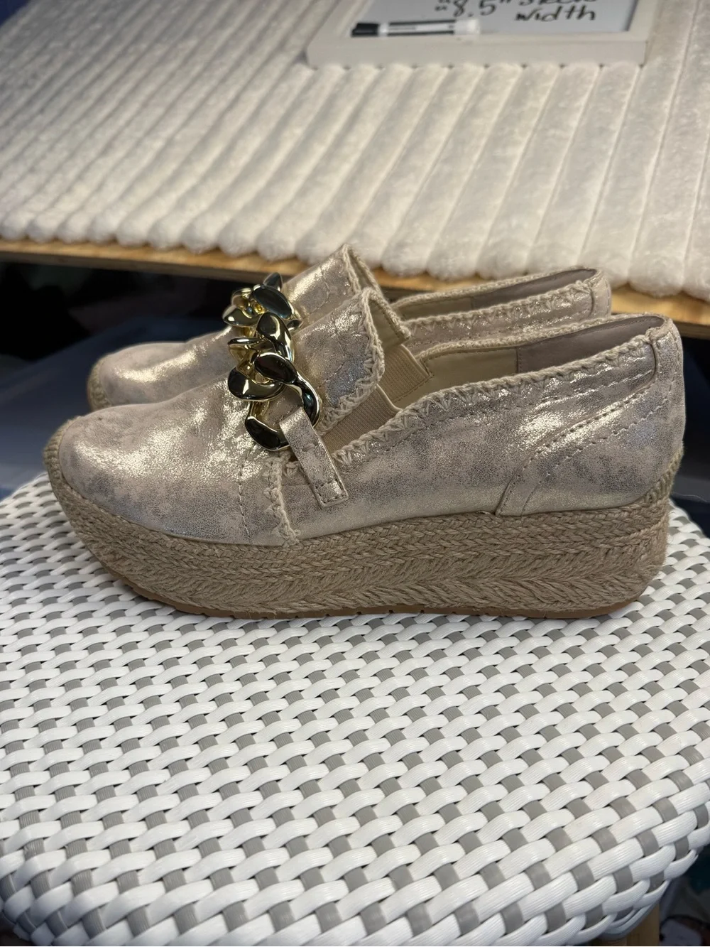 NWOB Dolce Vita Jhenee Espadrille Metallic Gold Chain Platform Loafer Size‎ 8